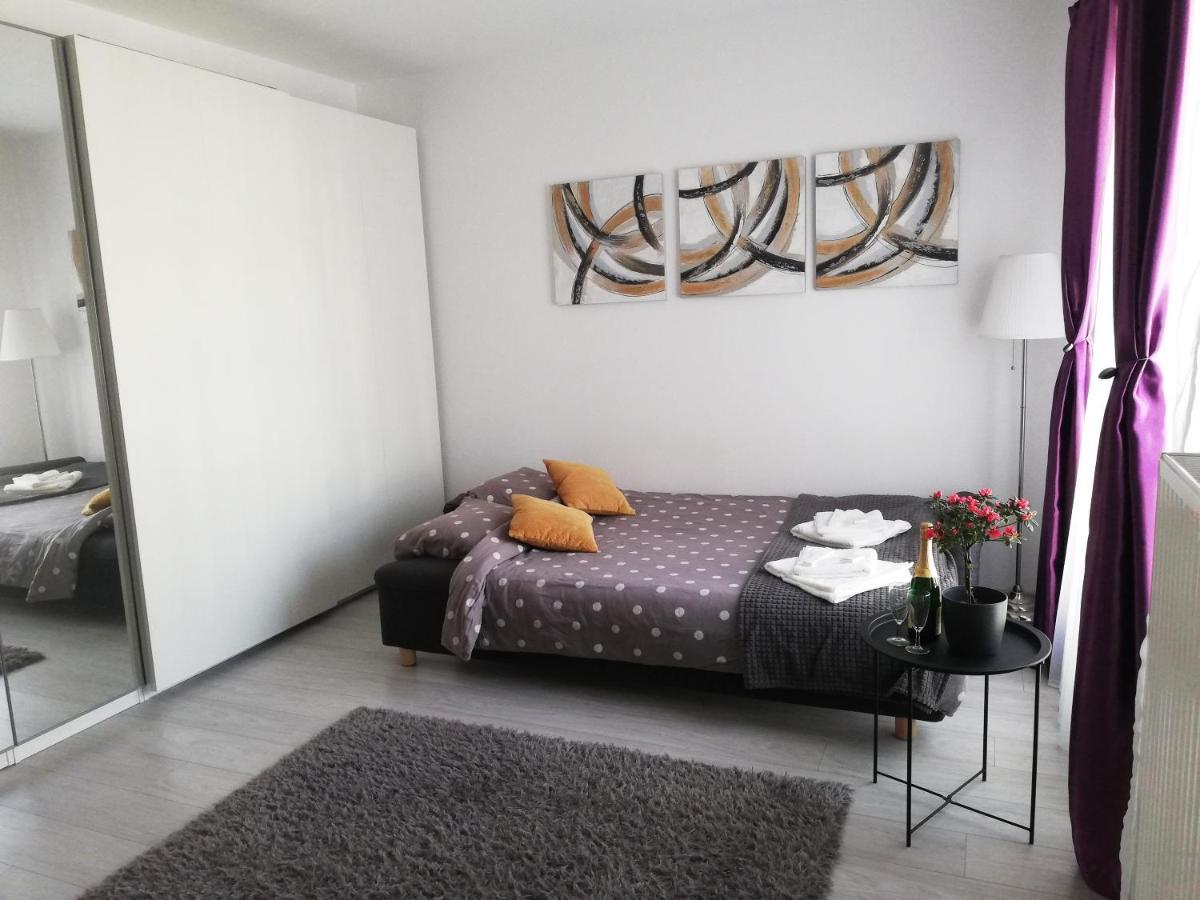 Marlen'S Apartment Bukareszt Zewnętrze zdjęcie