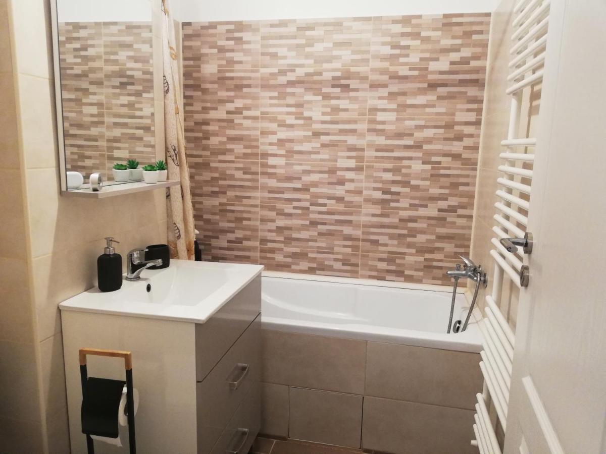 Marlen'S Apartment Bukareszt Zewnętrze zdjęcie